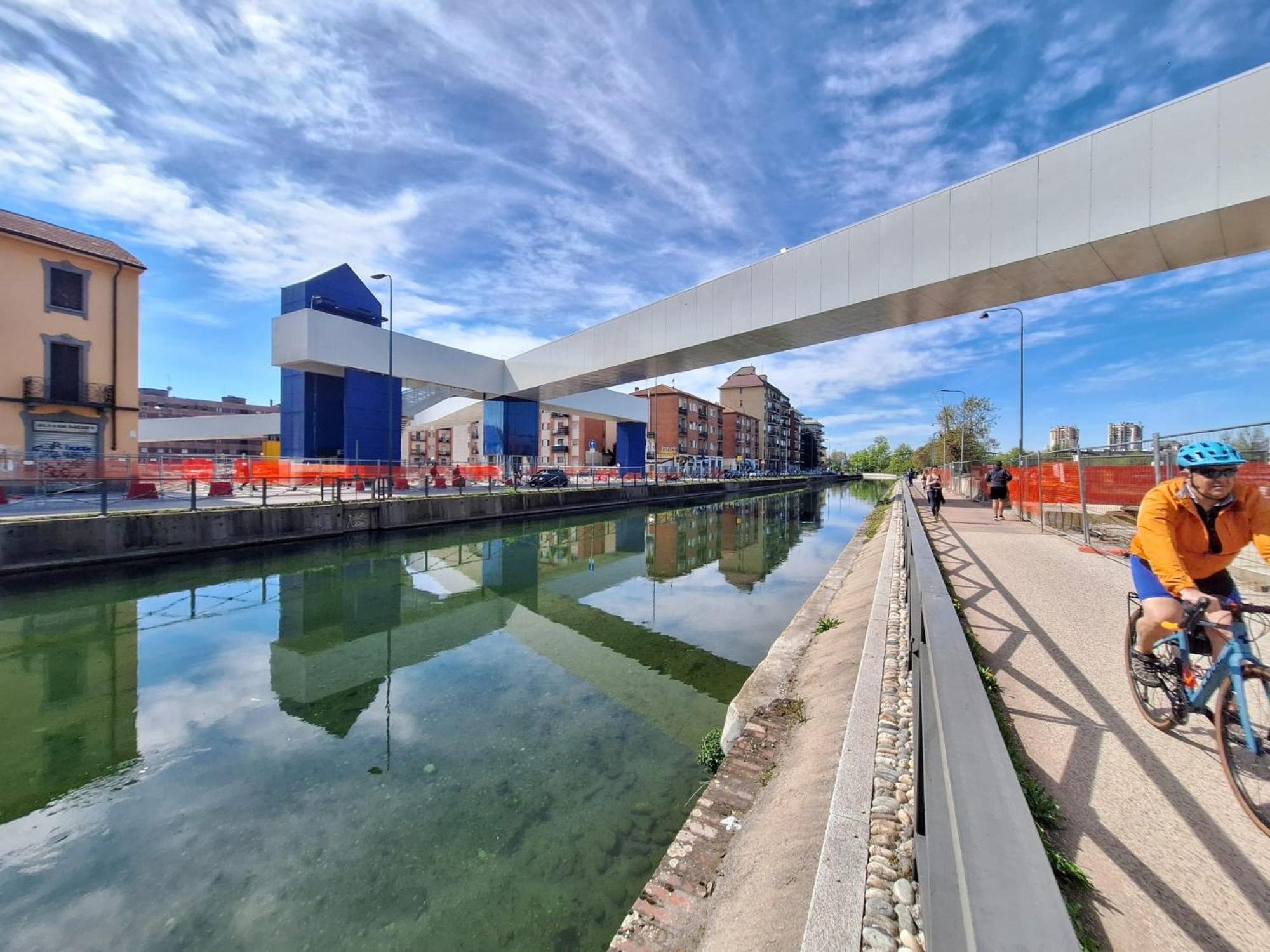 Design Navigli - Fast To Duomo & Airport Apartment